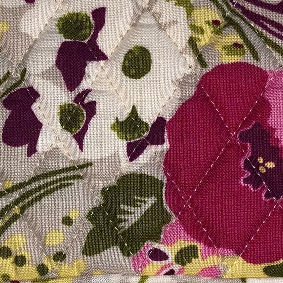 Vera Bradley Wristlet - Picture 1 of 16